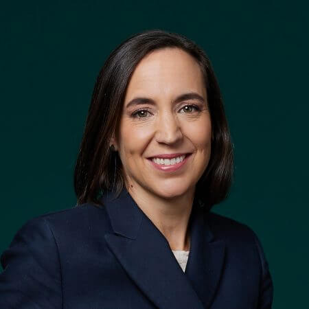 Portrait of Caroline Lotz, consultant at Eric Salmon & Partners